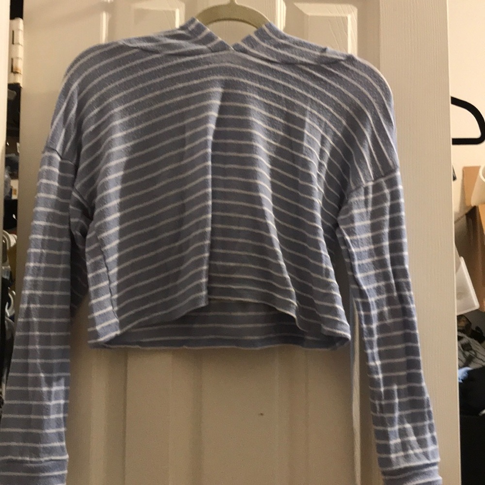 Long sleeve crop top hoodie